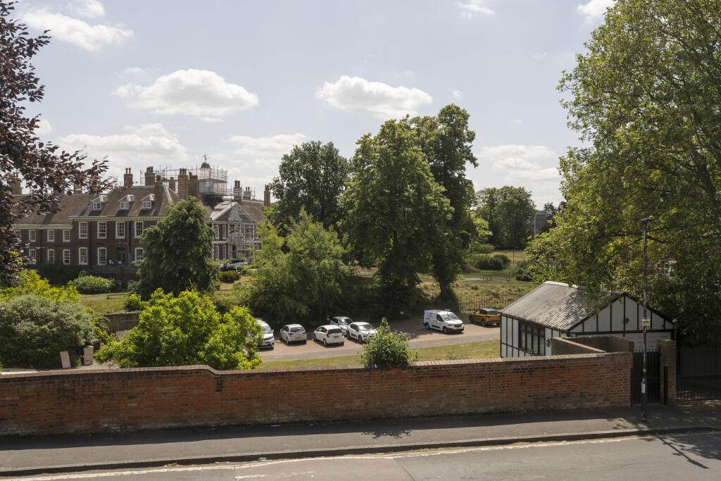 PR-9 Kidbrooke Gardens-4_Lo