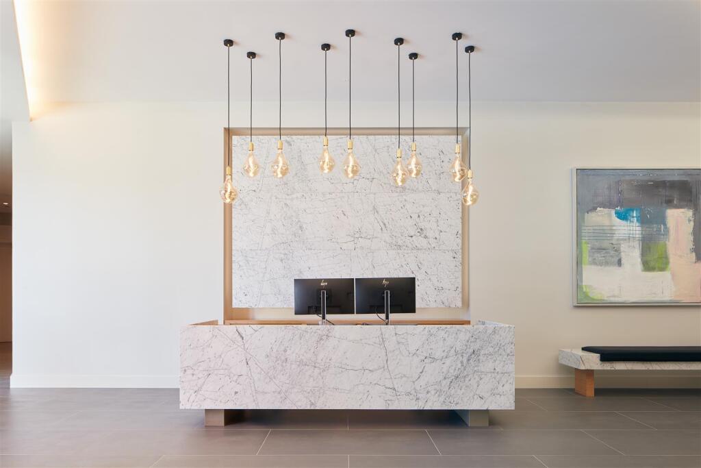 3CSW Paddington - Front Desk.jpg