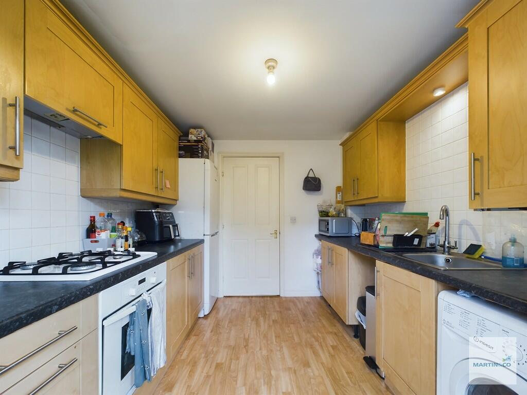 CAM03394G0-PR0153...