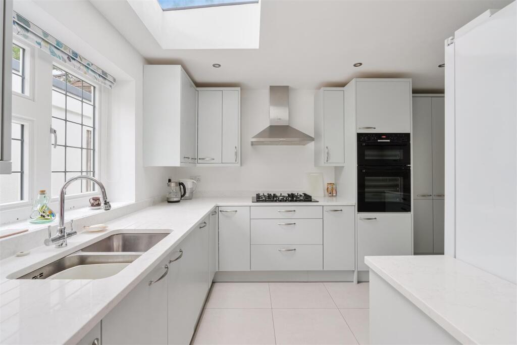 WARREN ROAD, 154  (11).jpg