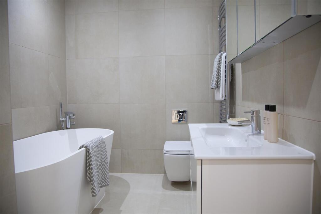 Main Bathroom