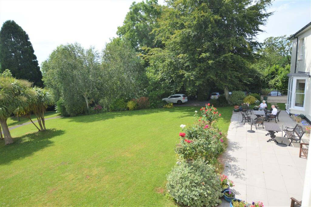 Mowbray Court Grounds