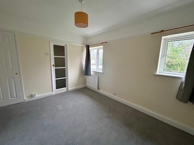 38 Sycamore Road Bedroom 1.jpg