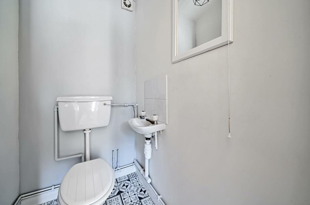 2 Rowan Drive, Lutterworth