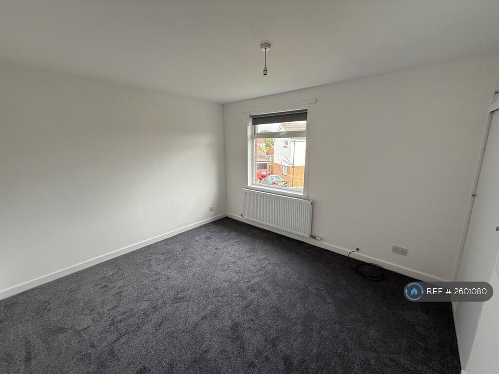Bedroom 1 (Front)