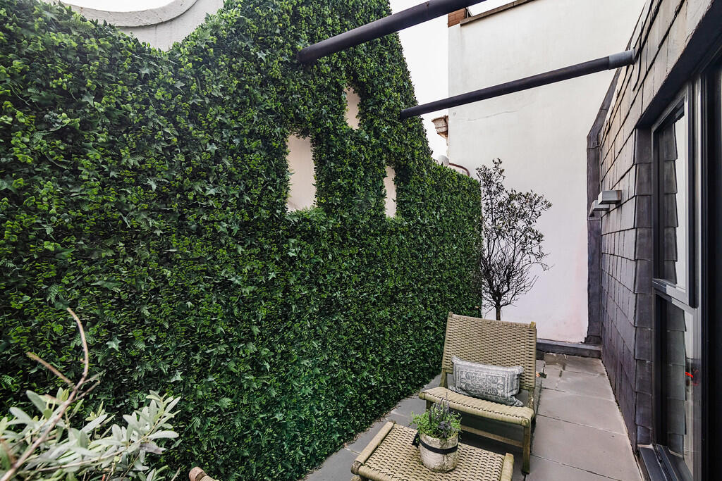 Tavistock_Street_...