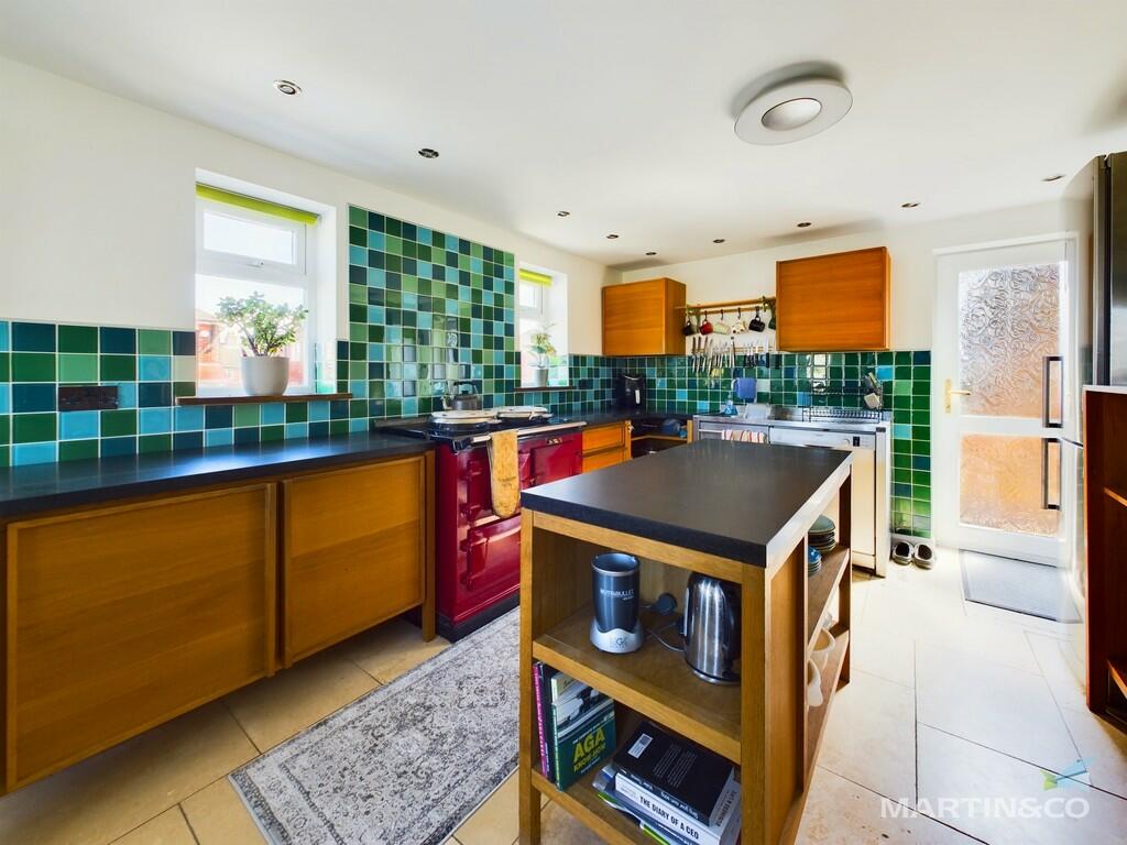 CAM03111G0-PR0099...