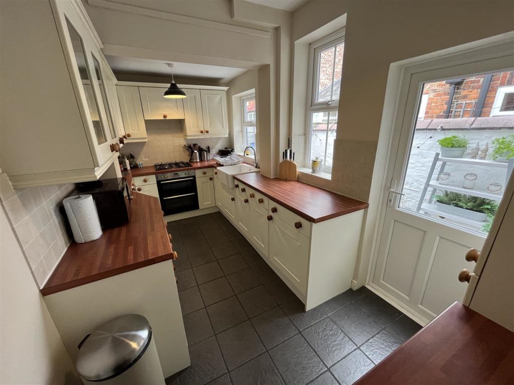 Kitchen.jpg