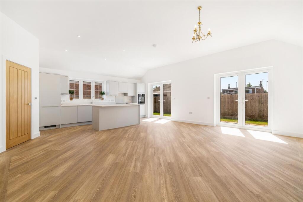 10 Sherridans Way (Sutterton)-16.jpg