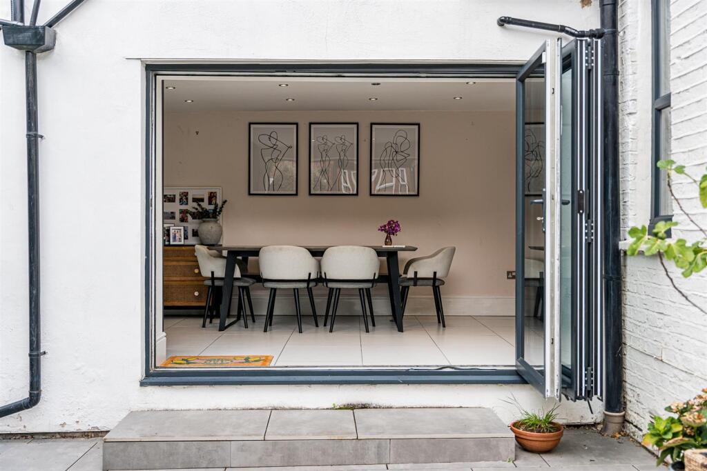 Dining Kitchen 3