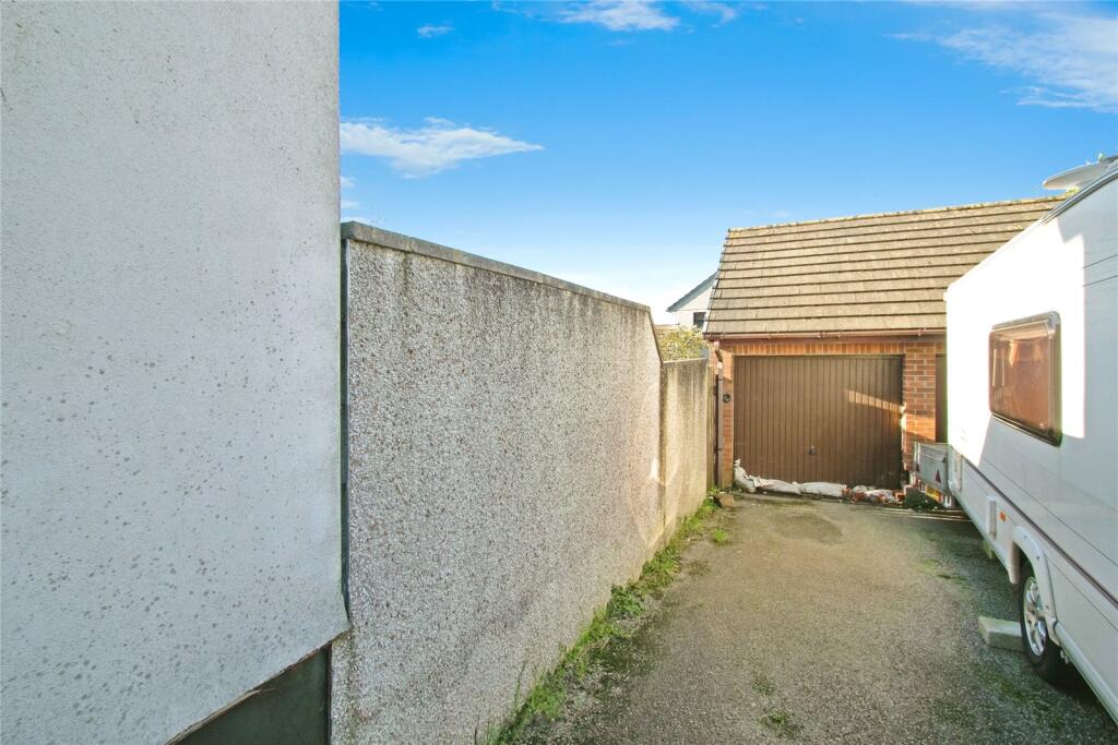 Garage &amp; Parking