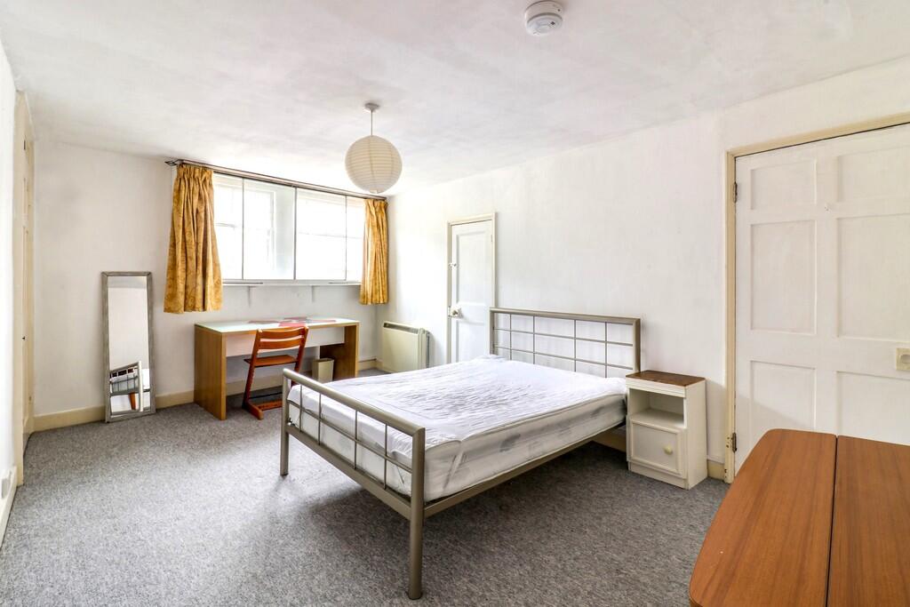 bedroom-2-5