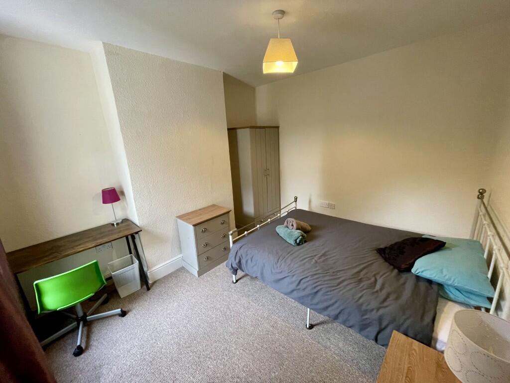 5  Medium  T202507031522.jpeg