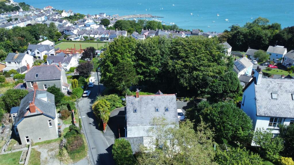 dji_fly_20240809_115246_640_1723200778621_photo_op