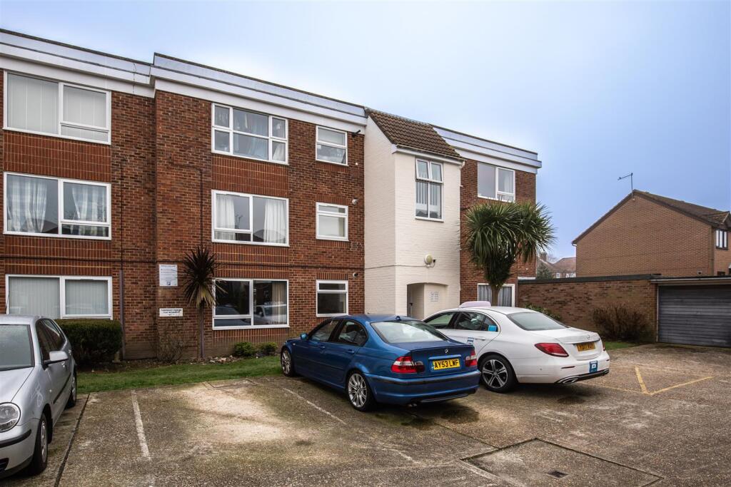 56 Westdown Court2.jpg