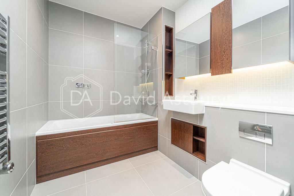 IMG_32340_10_larg...