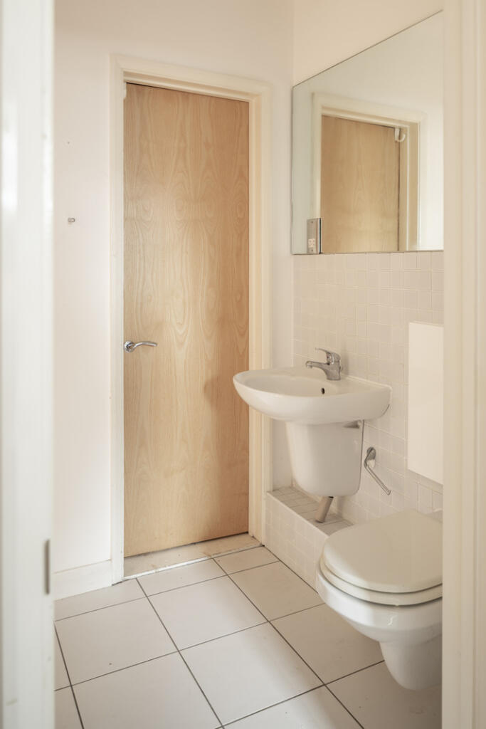 288521 - TMH_2_THE_OLD_PARISH_HALL_LENHAM_ME17_...