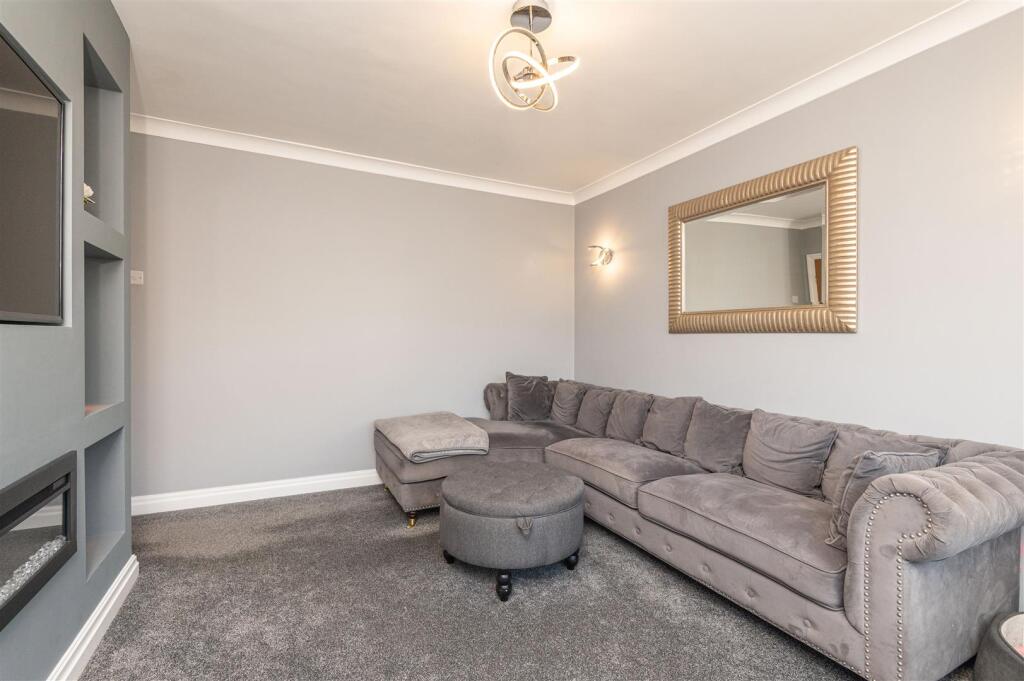 19 - 23 Queens Drive S75 2QQ.jpg