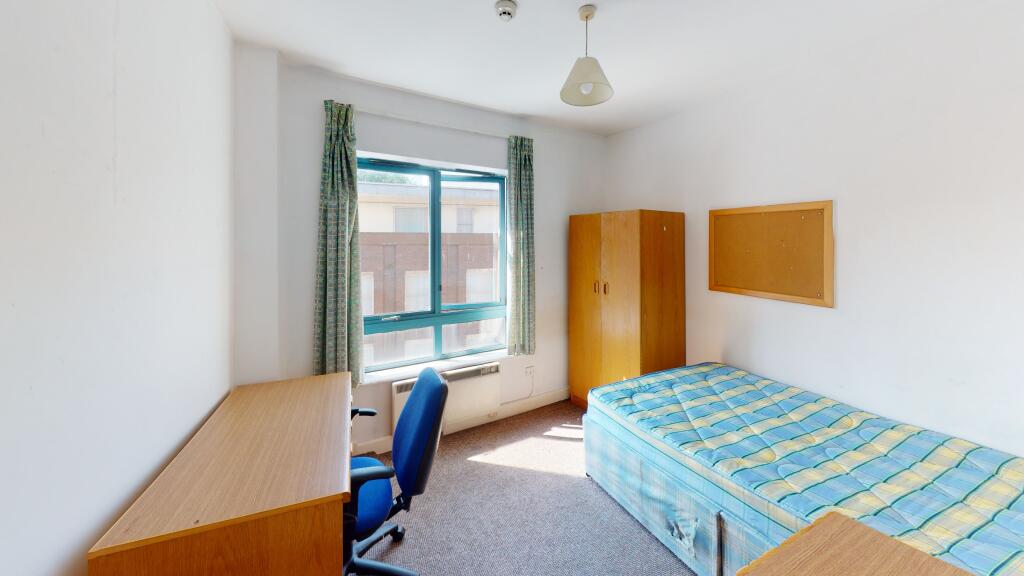 3A-The-Warehouse-Bed