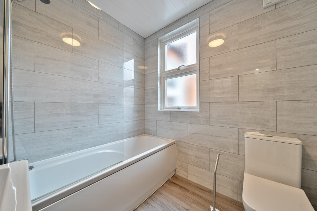 1327877-12-6888d9...