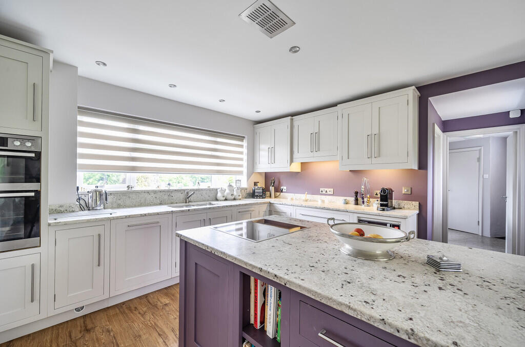 1309308-32-684b2e...