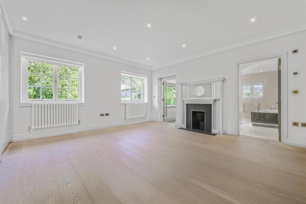 bedroom1.jpg