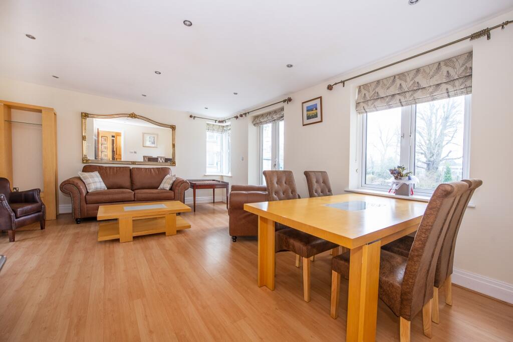 birchwood-house-4...