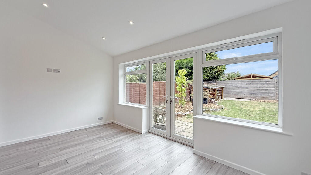 Kitchen/family ro...