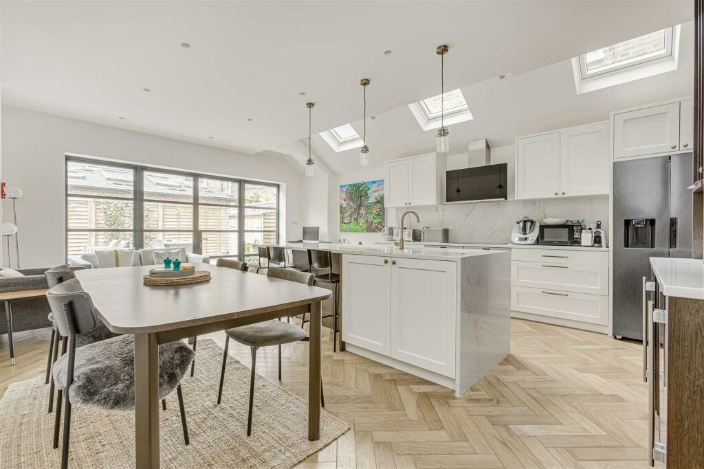 Sumburgh Road 6 LOW-9.jpg