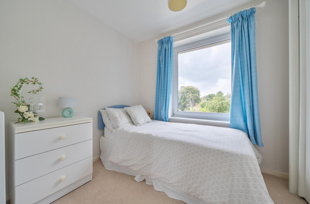 1346905-13-68b5a6...