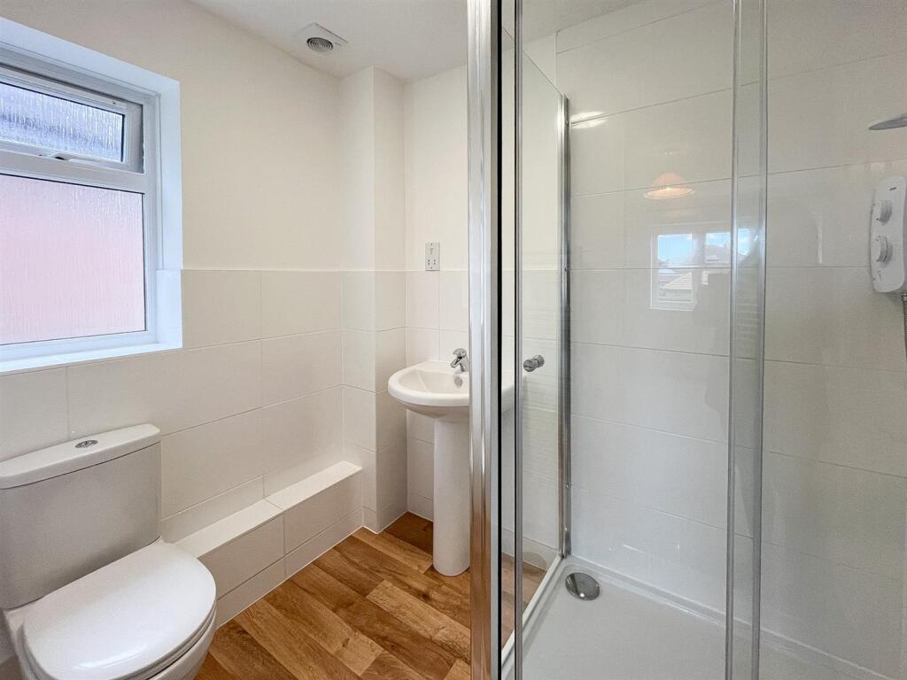 ENSUITE EDITED..jpg