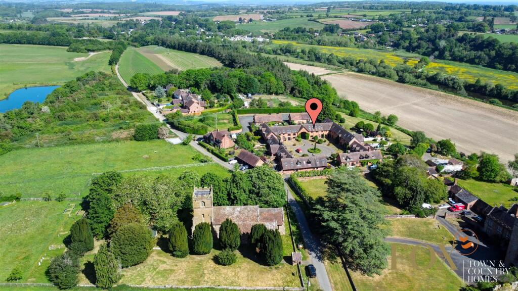 9 Holt Castle Barns (3).jpg