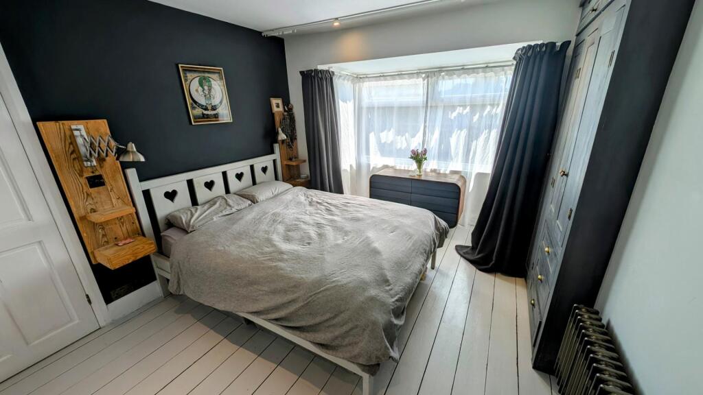 24  Church rD BED 1.jpg