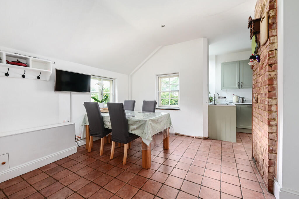 Freshwood House (...