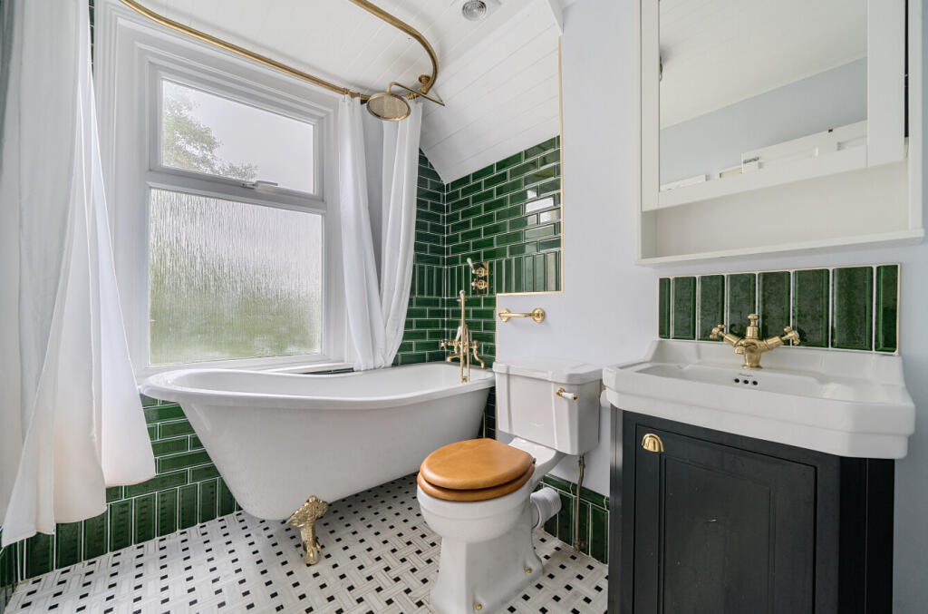 1362305-15-68df93...