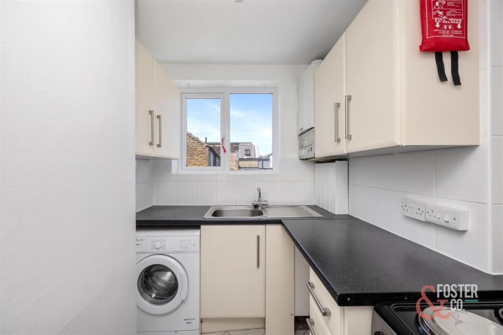 Westbourne Street 144, Flat 2-015.jpg