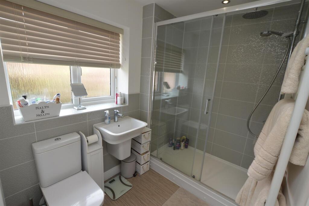 En-suite shower room