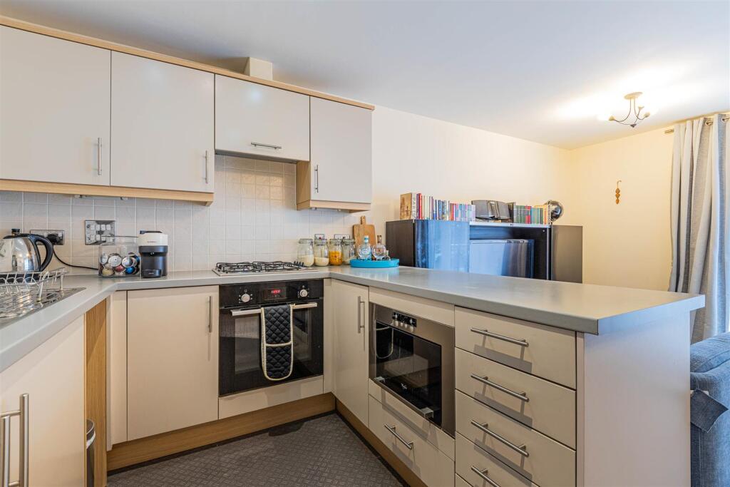Clive Hall Court 17-8.jpg