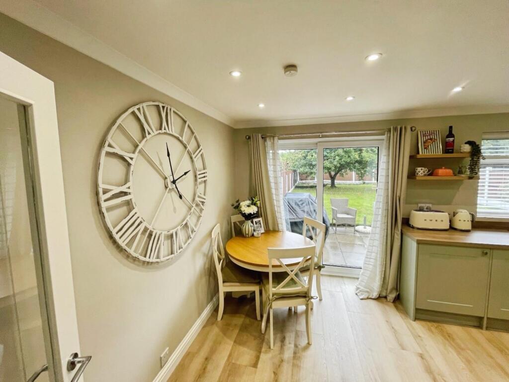 b91c4b55--45AA-BE25-BA0F780405A5-13662-00000FFD589