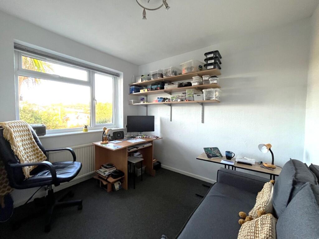 Study/bedroom 5