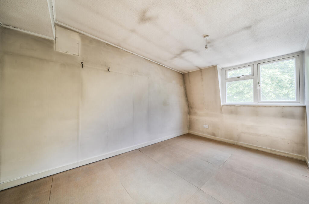 1300318-10-682f01...