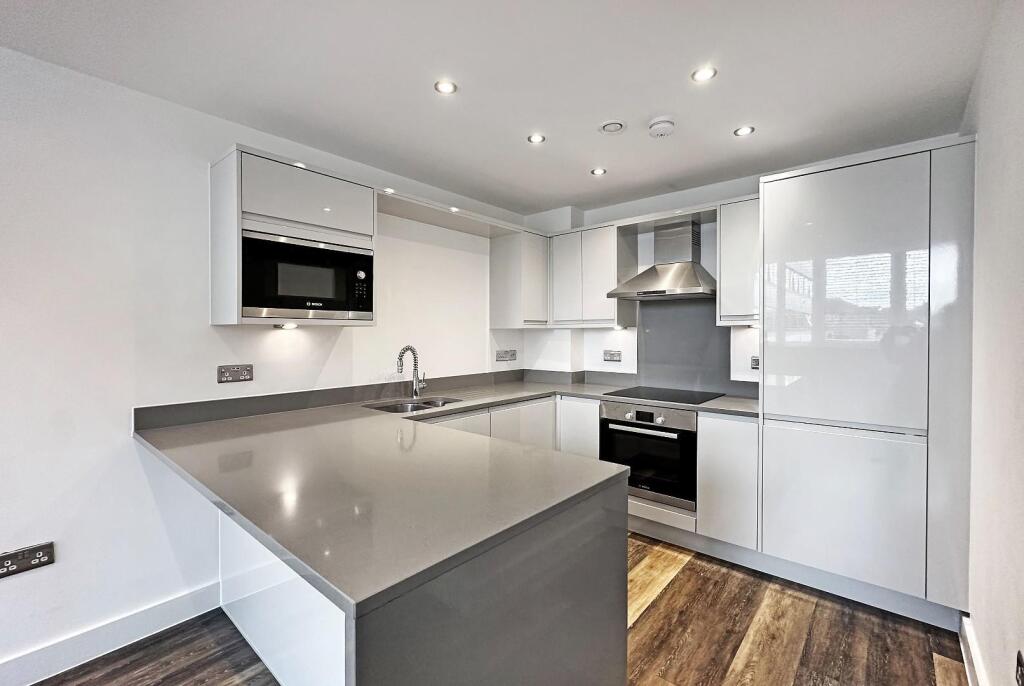 kitchen new.jpg