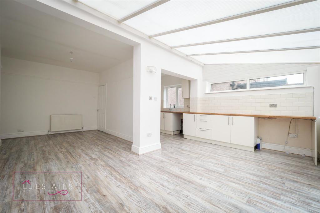 7 Clifton Grove-62.jpg