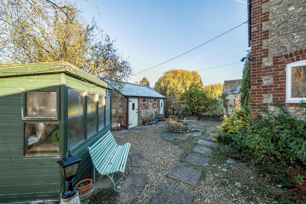 13855022692705e7248b4