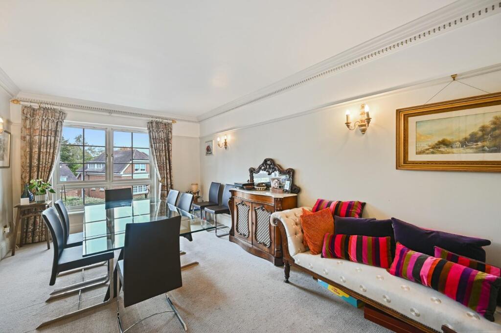 RCTEC- 14 parklands- dining area 4 (1).jpg