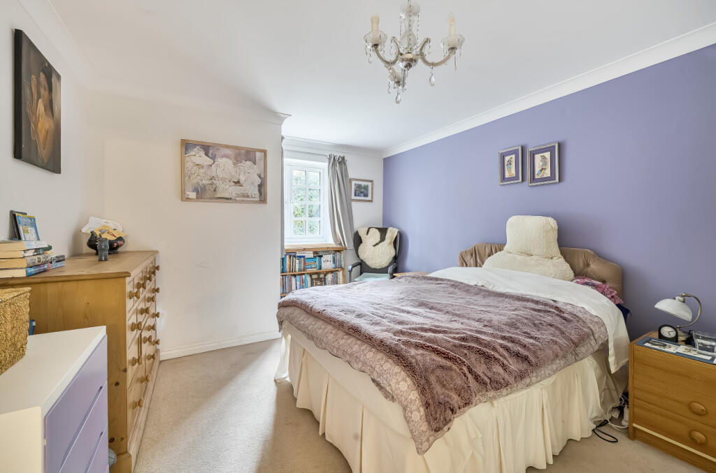 1363104-7-68e5474...