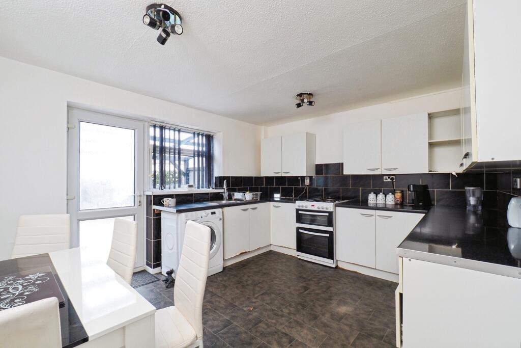Fitted Kitchen
