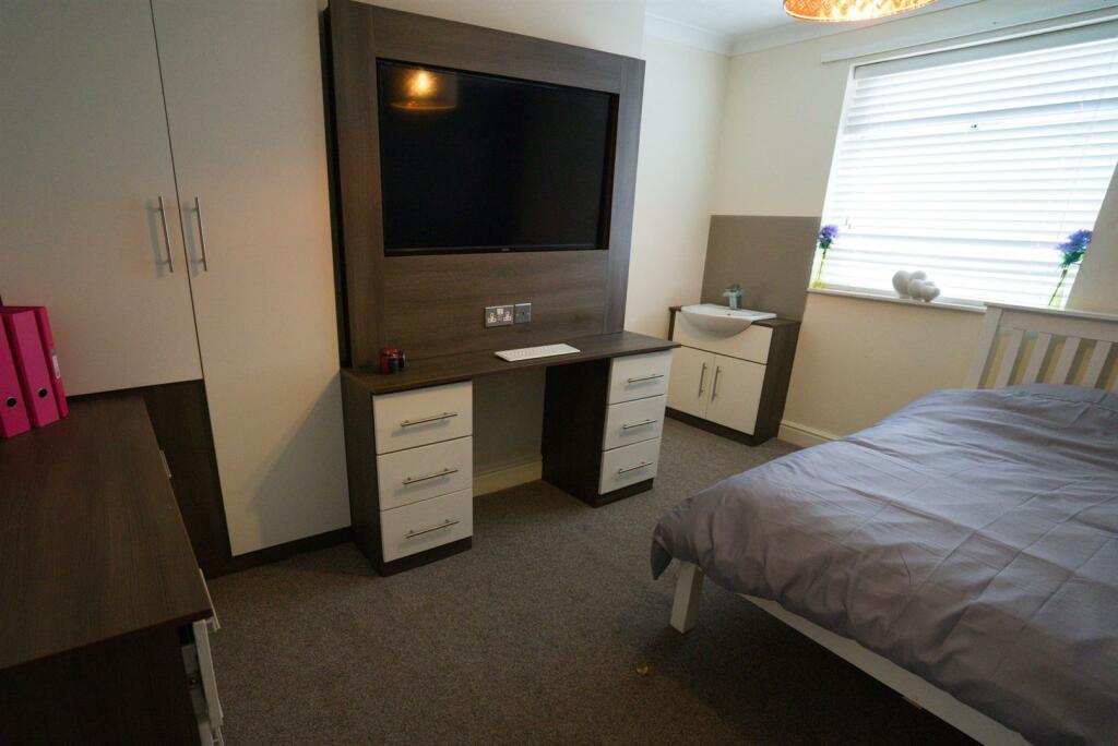 44040570_1118214948333611_5659200568799789056_o.jp