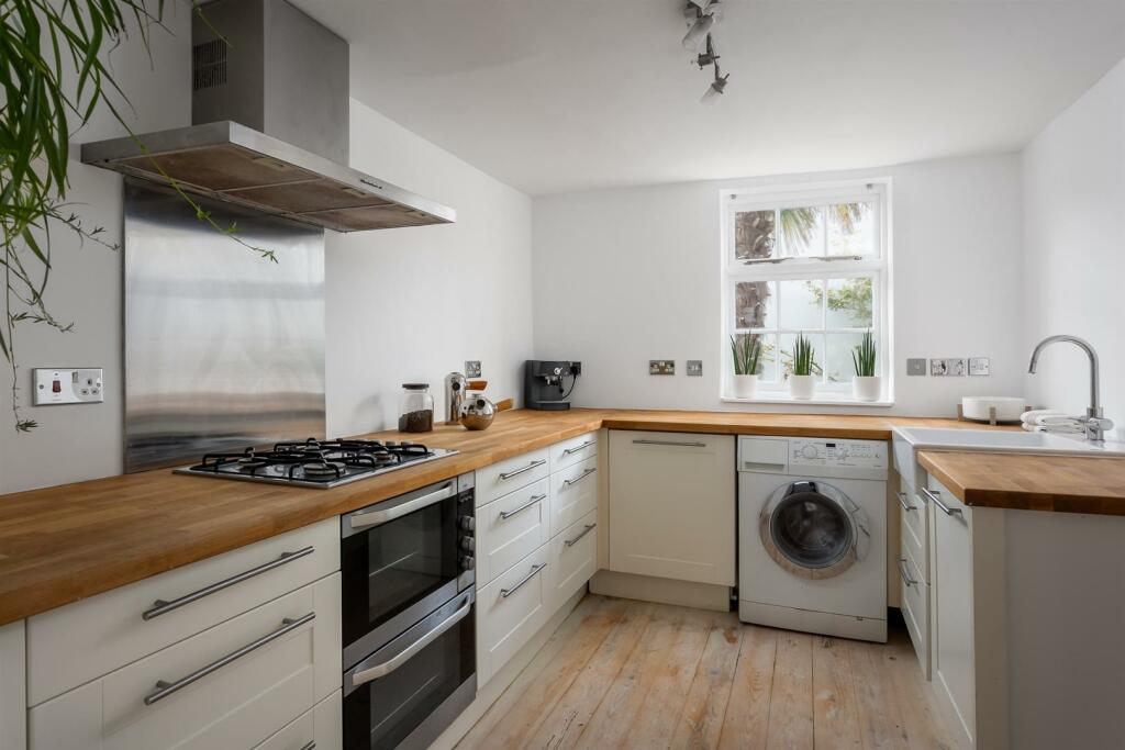 23 - 65 Gratton Road - GL50 2BZ - Web.jpg