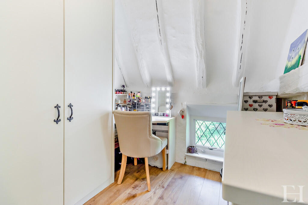 8648450-interiorW...